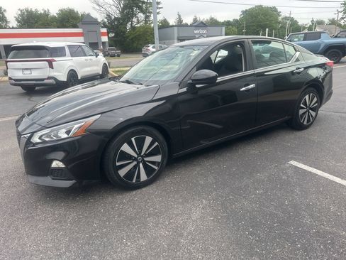 Used 2022 Nissan Altima 2.5 SV FWD image 9