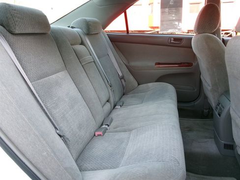 Used 2002 Toyota Camry XLE image 24