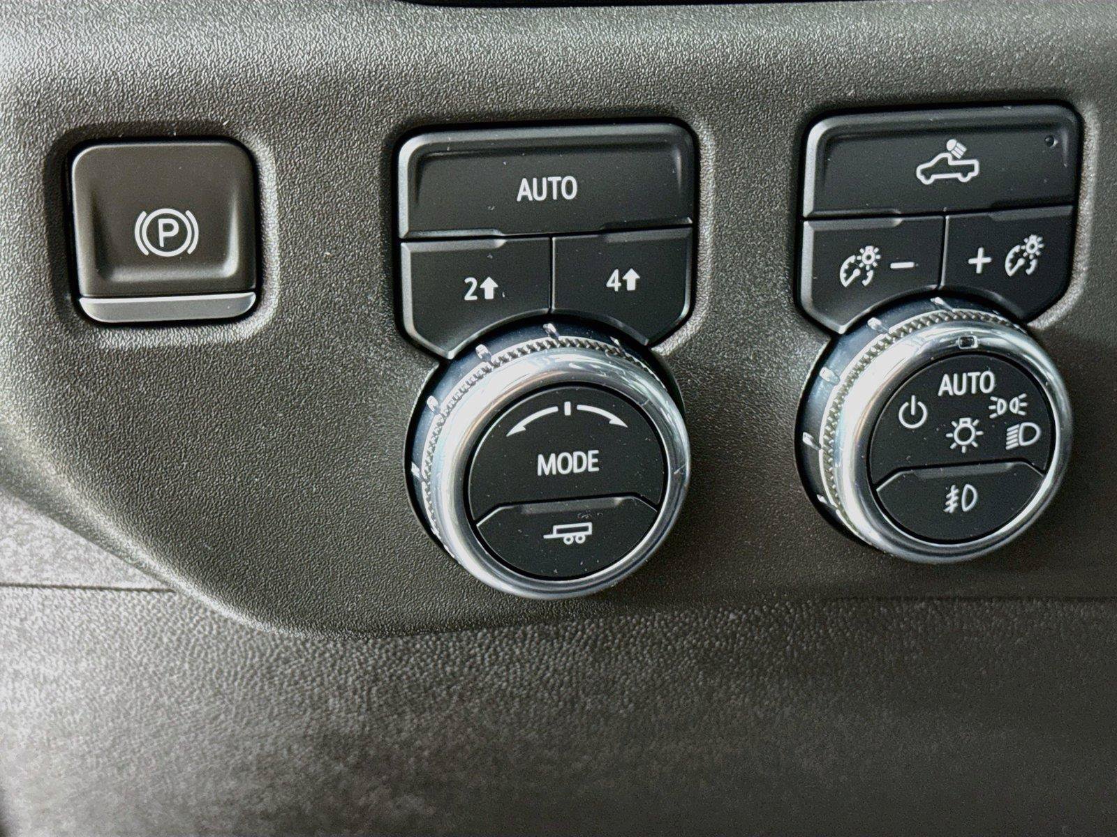 Used 2023 GMC Sierra 1500 Elevation AWD/4WD image 14