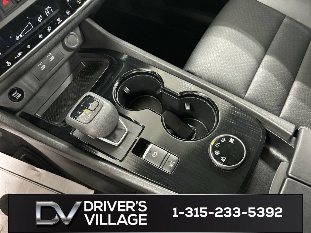 Used 2024 Nissan Rogue SV w/ SV Premium Package AWD/4WD image 17