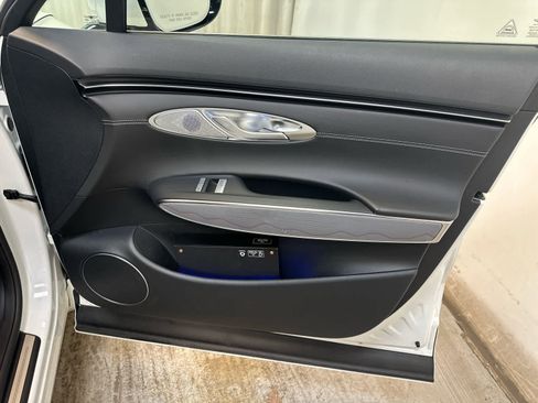 Used 2024 Genesis GV70 2.5T Advanced w/ Advanced Package image 28