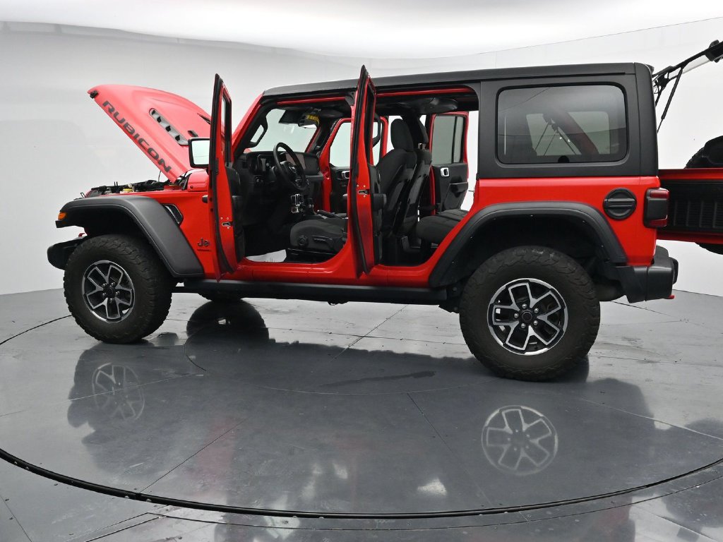 Used 2024 Jeep Wrangler Unlimited Rubicon AWD/4WD image 47
