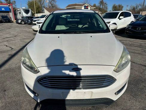 Used 2017 Ford Focus Titanium image 28