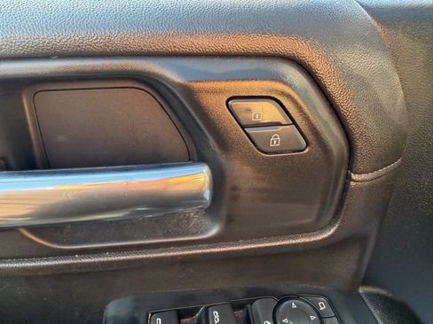 Used 2023 GMC Sierra 2500 SLE image 14