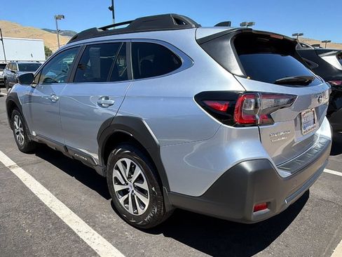 Certified 2025 Subaru Outback Premium AWD/4WD image 3