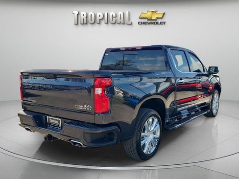 Used 2024 Chevrolet Silverado 1500 High Country w/ High Country Premium Package AWD/4WD image 3