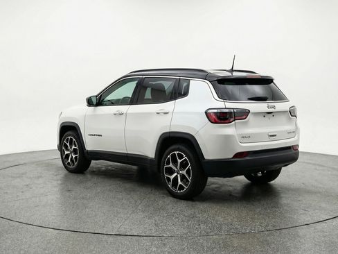 Used 2025 Jeep Compass Limited AWD/4WD image 6