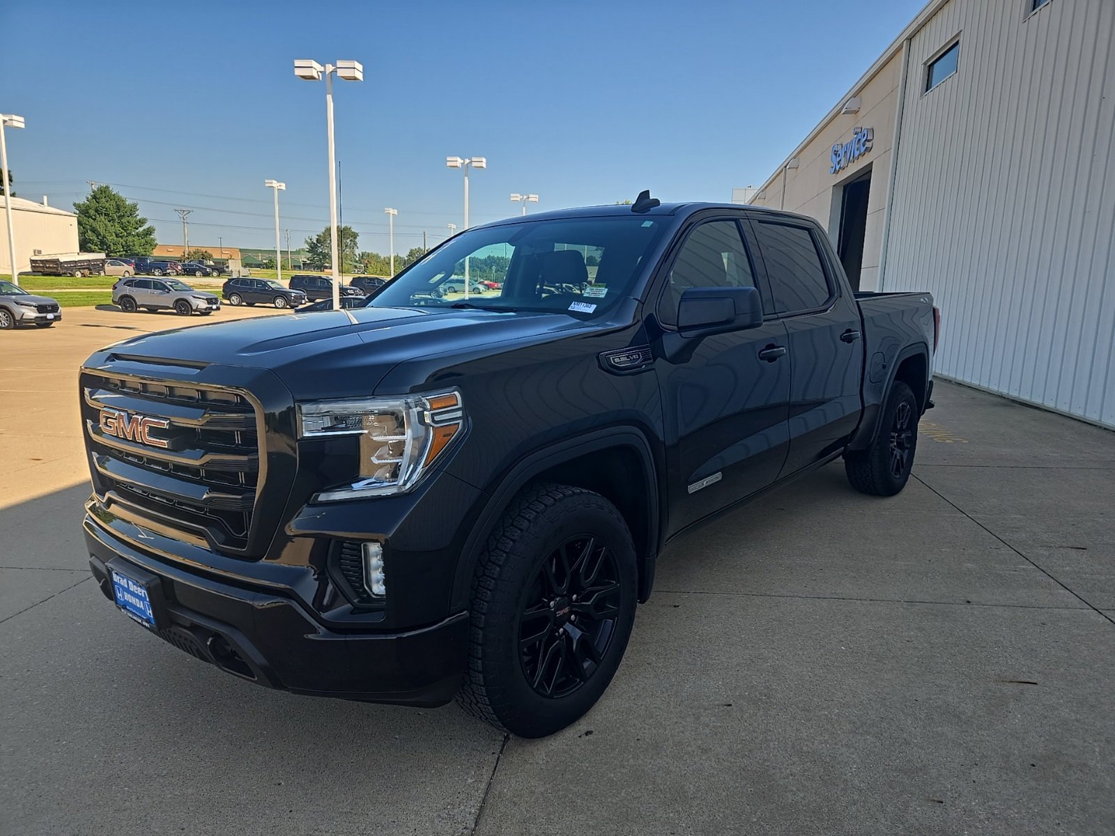 Used 2020 GMC Sierra 1500 Elevation w/ Elevation Value Package AWD/4WD image 6
