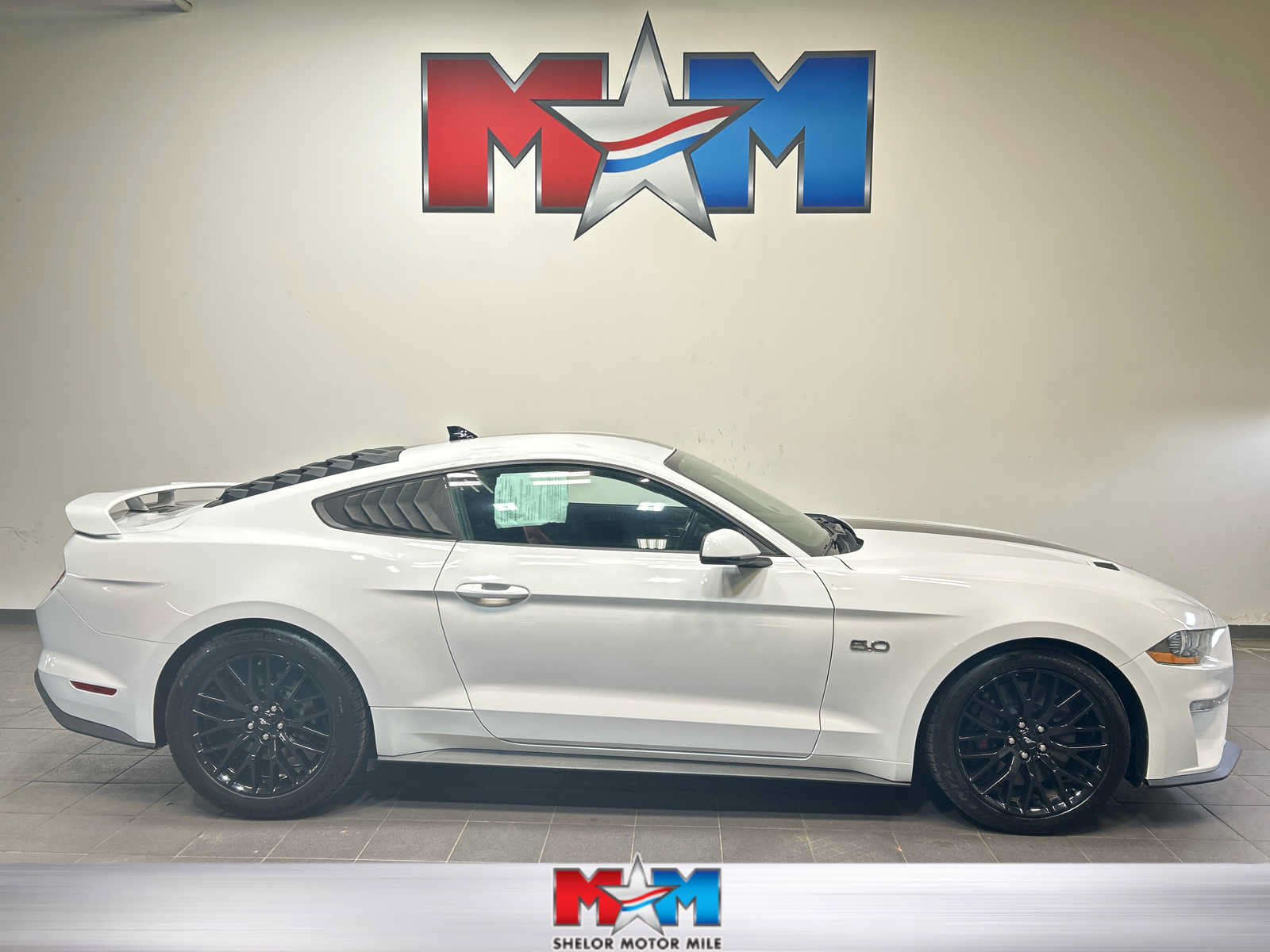Used 2022 Ford Mustang GT Premium w/ GT Performance Package RWD image 1