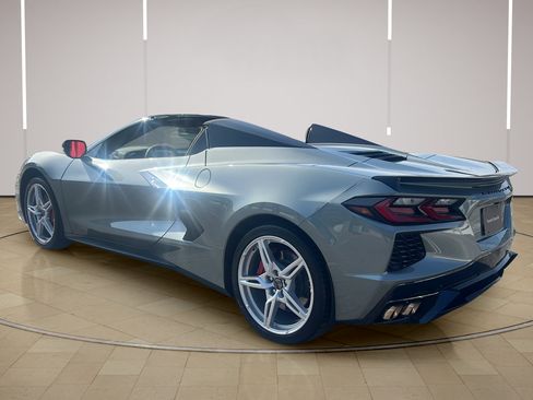 Used 2024 Chevrolet Corvette Stingray Preferred Conv w/ Z51 Performance Package RWD image 4