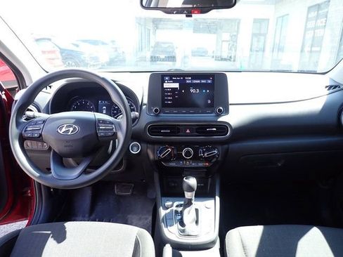 Used 2023 Hyundai Kona SEL AWD/4WD image 10