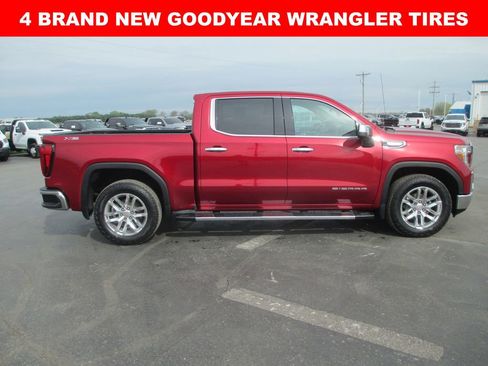 Used 2021 GMC Sierra 1500 SLT AWD/4WD image 3