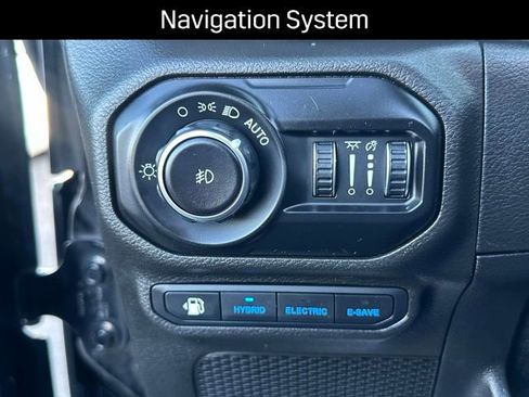 Used 2021 Jeep Wrangler Unlimited Sahara w/ Cold Weather Group image 13