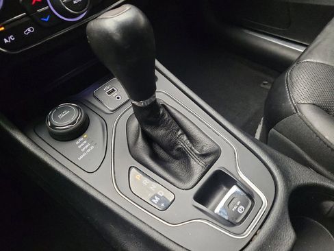 Used 2019 Jeep Cherokee High Altitude image 26