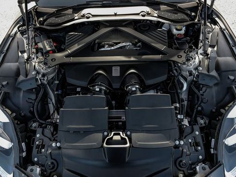 Used 2024 Aston Martin DB12 Coupe RWD image 52