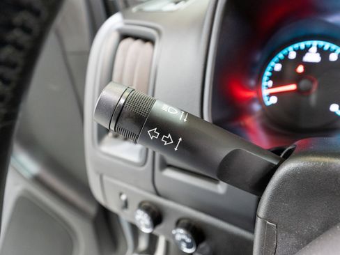 Used 2022 Chevrolet Colorado LT w/ LT Convenience Package image 27