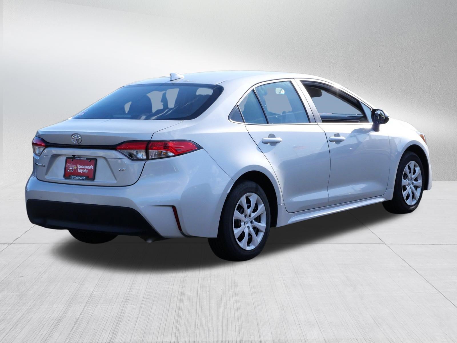 Certified 2025 Toyota Corolla LE FWD image 7