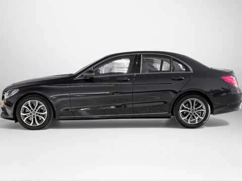 Used 2018 Mercedes-Benz C 300 Sedan image 9