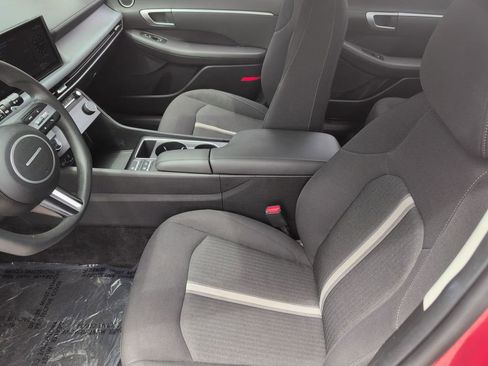 Used 2025 Hyundai Sonata SEL FWD image 24