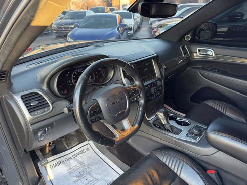 Used 2017 Jeep Grand Cherokee SRT image 11