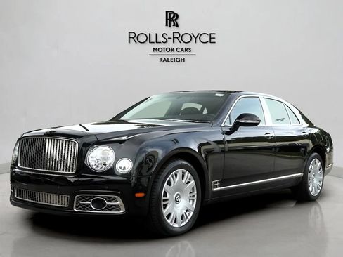 Used 2017 Bentley Mulsanne image 1