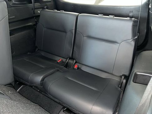 Used 2022 Mitsubishi Outlander SE image 13