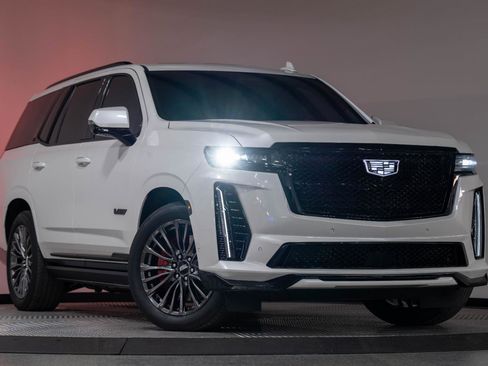 Used 2023 Cadillac Escalade V image 32