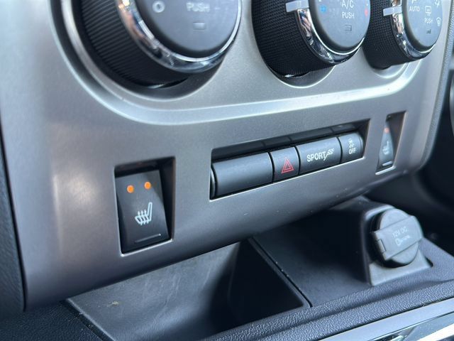 Used 2014 Dodge Challenger SXT RWD image 25