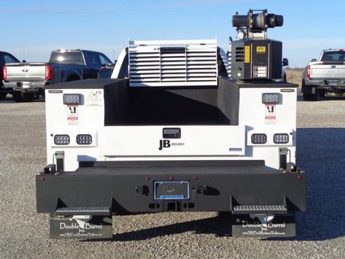 Used 2024 Ford F350 XL w/ XL Chrome Package image 7