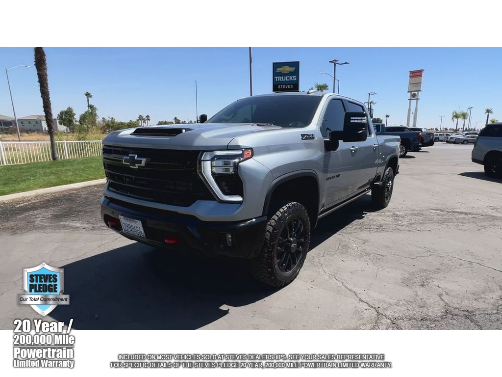 Used 2025 Chevrolet Silverado 3500 LTZ w/ LTZ Plus Package AWD/4WD image 6