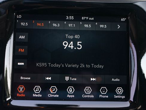 Used 2019 Jeep Cherokee Limited AWD/4WD image 15
