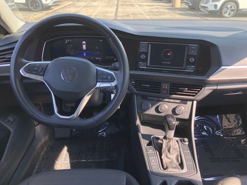 Used 2024 Volkswagen Jetta S image 17