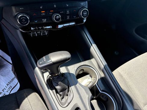 Used 2023 Dodge Durango GT AWD/4WD image 15