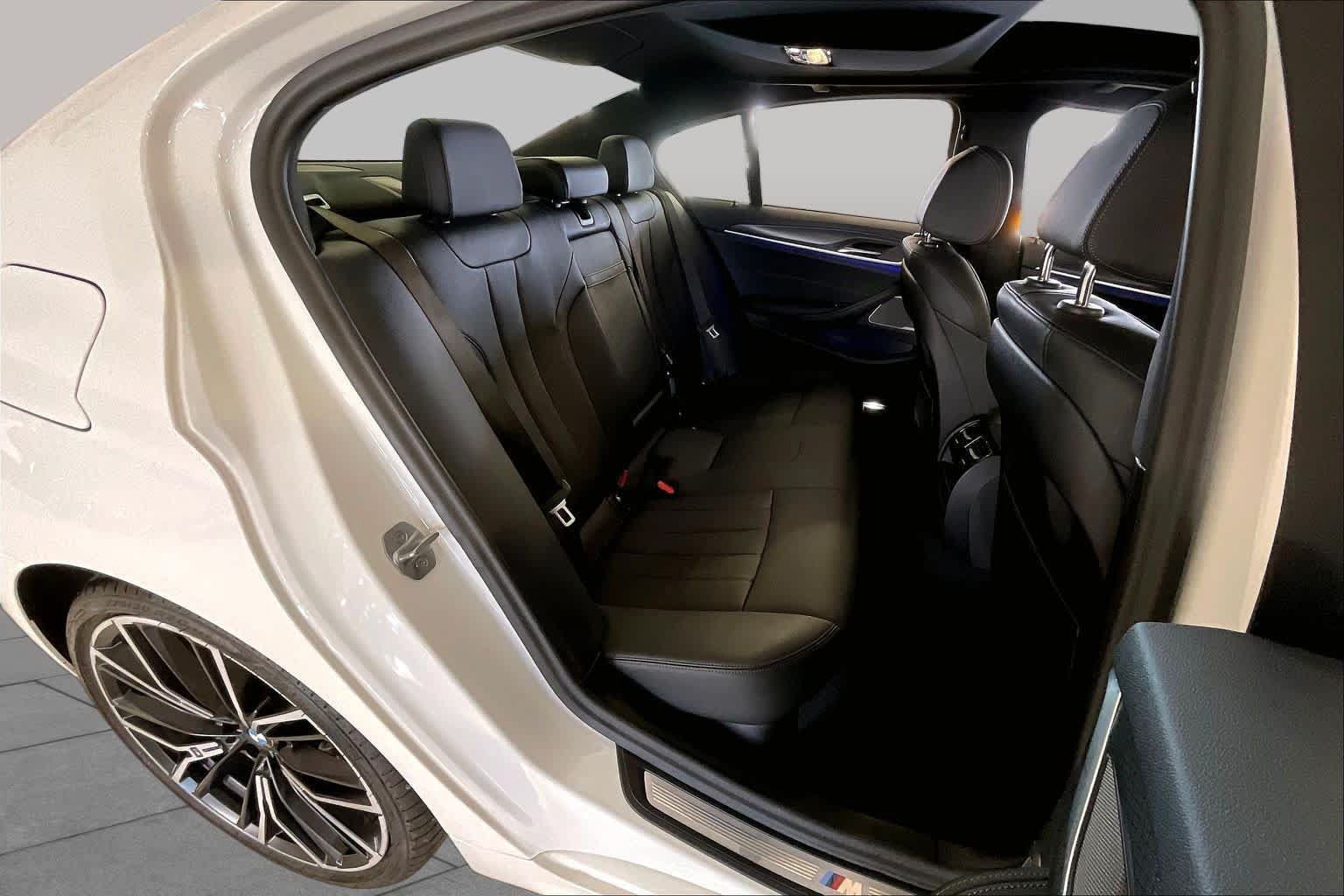 Used 2023 BMW 540i w/ M Sport Package RWD image 18