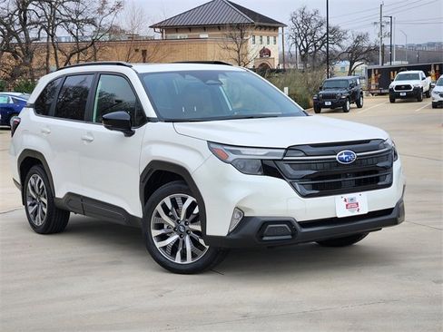 Used 2025 Subaru Forester Touring image 1