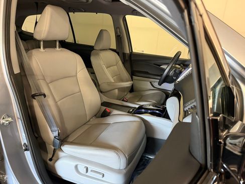 Used 2017 Honda Pilot Touring image 28