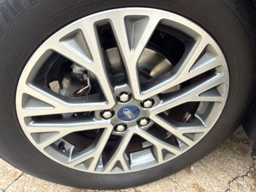 Used 2021 Ford Escape SEL w/ Technology Package FWD image 33