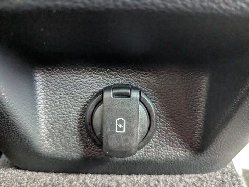 Used 2023 Genesis G70 2.0T w/ Sport Prestige Package image 14