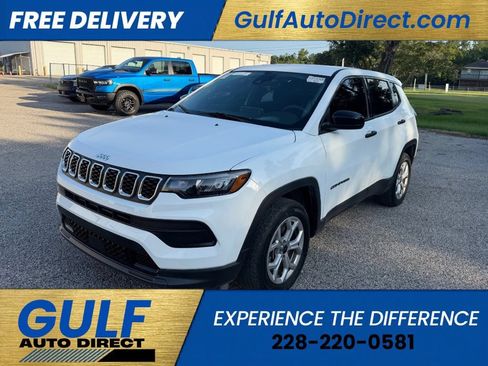 Used 2025 Jeep Compass Sport AWD/4WD image 3