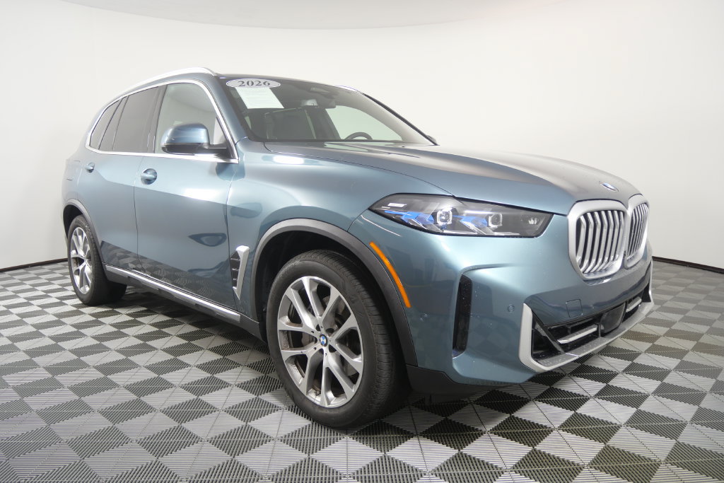 Certified 2026 BMW X5 xDrive40i AWD/4WD image 2