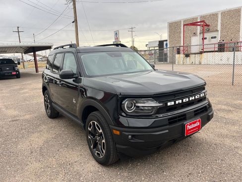 Used 2023 Ford Bronco Sport Outer Banks w/ Tech Package image 5