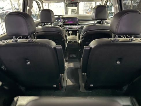 Used 2025 Kia Telluride S image 61