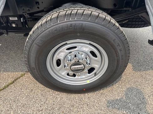 New 2025 Ford F250 XL w/ XL Chrome Package image 13