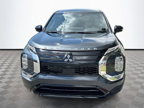 New 2026 Mitsubishi Outlander FWD image 2