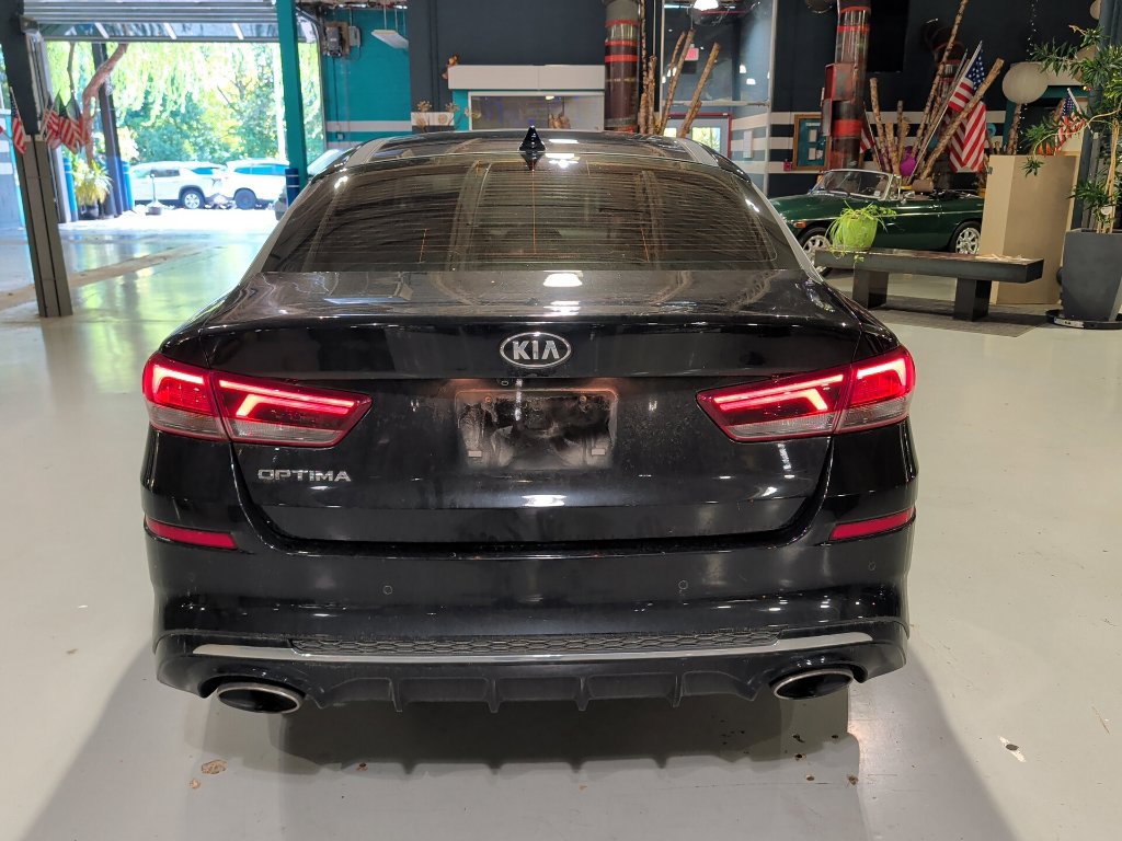 Used 2020 Kia Optima SE FWD image 12