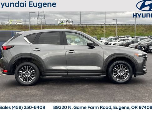 Used 2020 MAZDA CX-5 Touring image 2