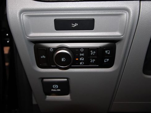Used 2026 Ford F150 XLT w/ Equipment Group 302A MID AWD/4WD image 9