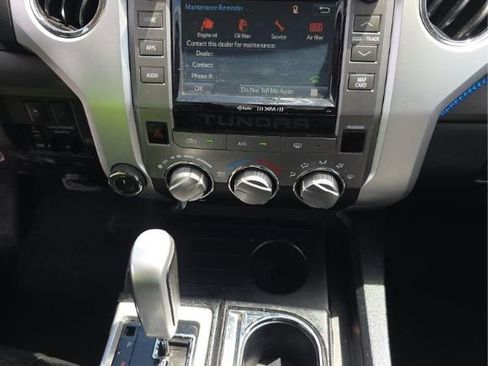 Used 2017 Toyota Tundra SR5 w/ SR5 Upgrade Package image 7