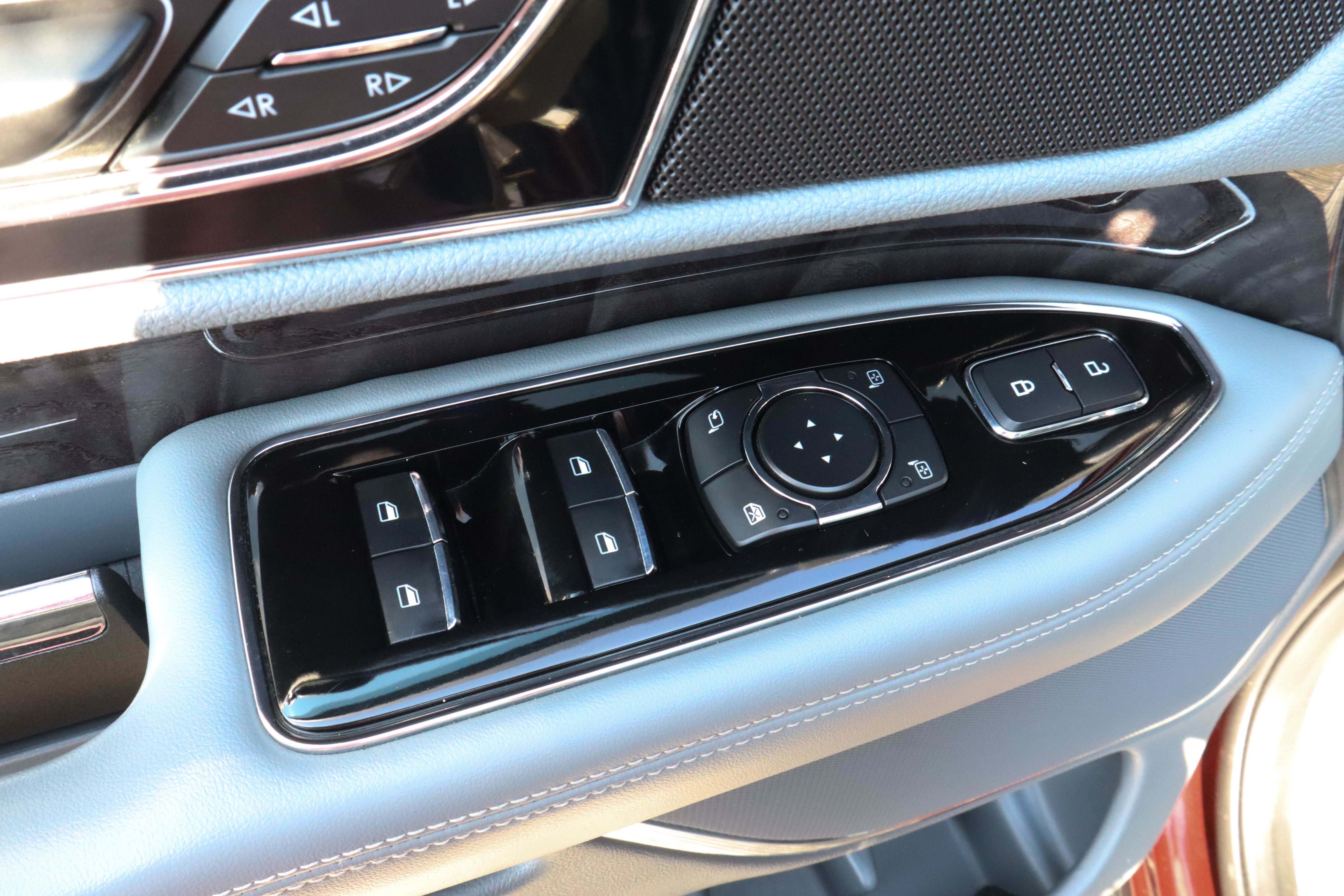 Used 2021 Lincoln Navigator Reserve AWD/4WD image 16