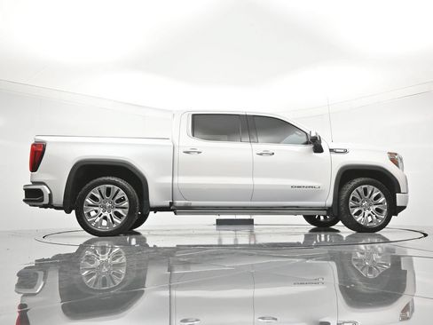 Used 2020 GMC Sierra 1500 Denali w/ Denali Ultimate Package AWD/4WD image 42